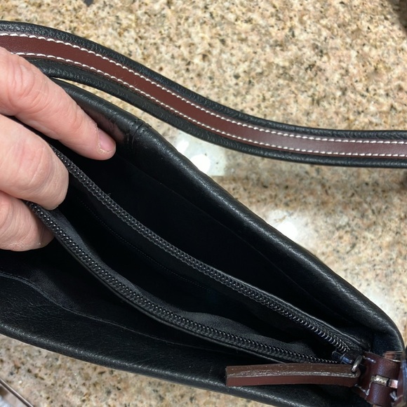 Stone Mountain black leather purse - Picture 16 of 16